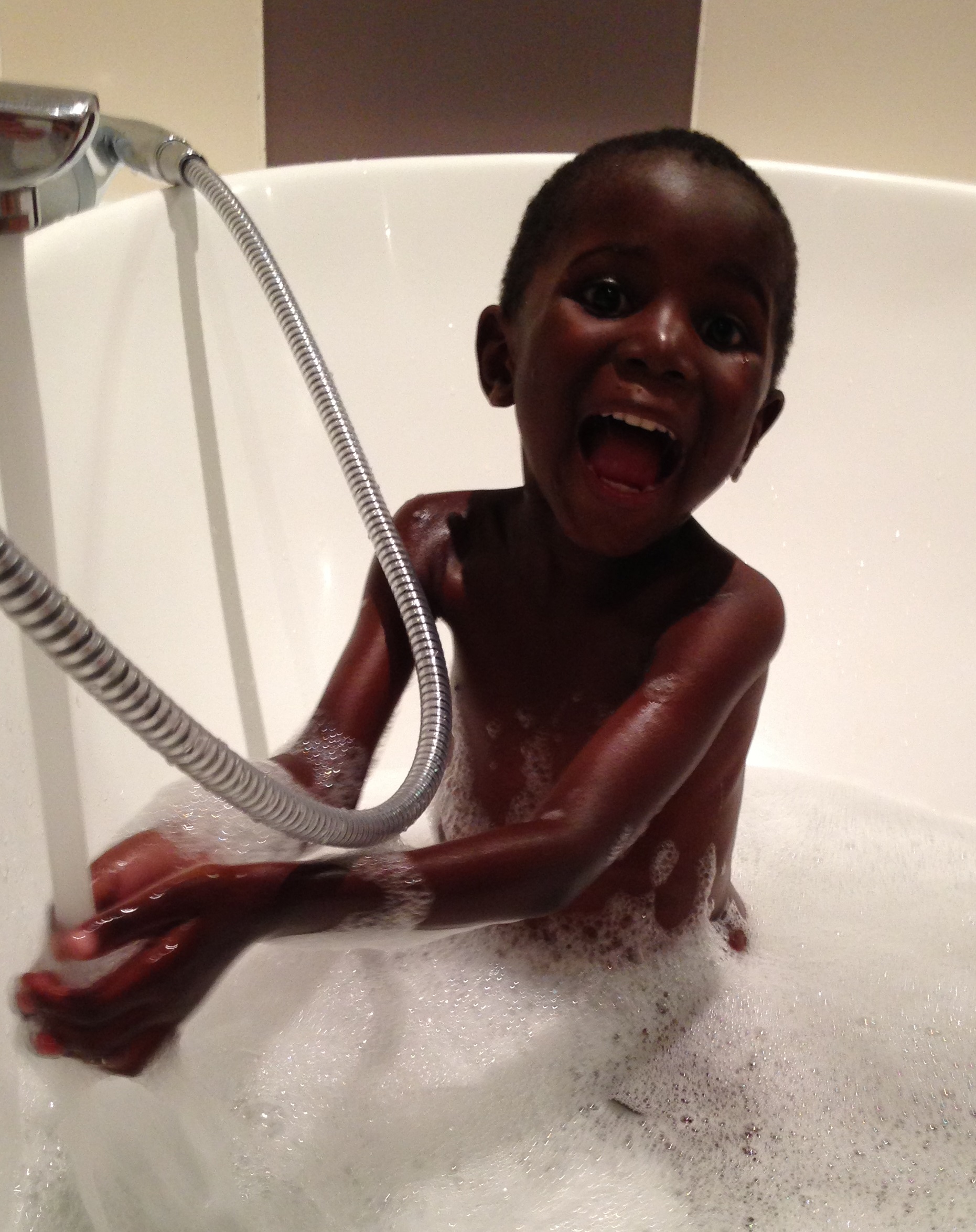 Bashil in the bathtub at the hotel