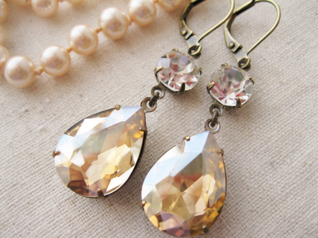 Gorgeous earrings by Rebecca of Della Bella Boutique.